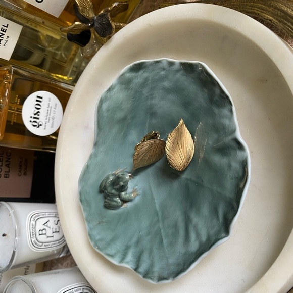 Very RARE Vintage Christian Dior leaf earrings for pierced ears - Picture 6 of 9